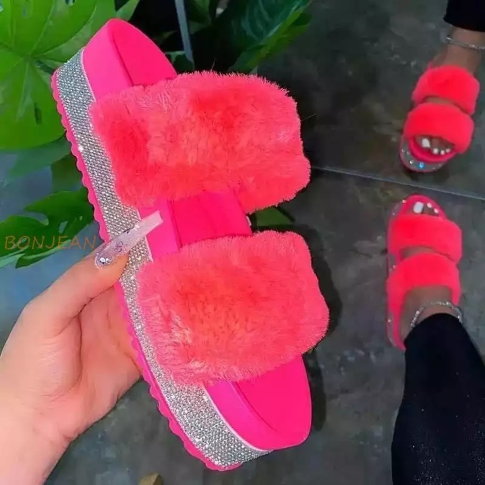 Fur Rhinestone Slippers 😍🔥 - Picture 2 of 6